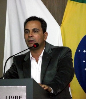 Divinópolis: vereador evangélico conclui que o mau está instalado e dominando a cidade e o povo sofre vereador edimar maximo 2